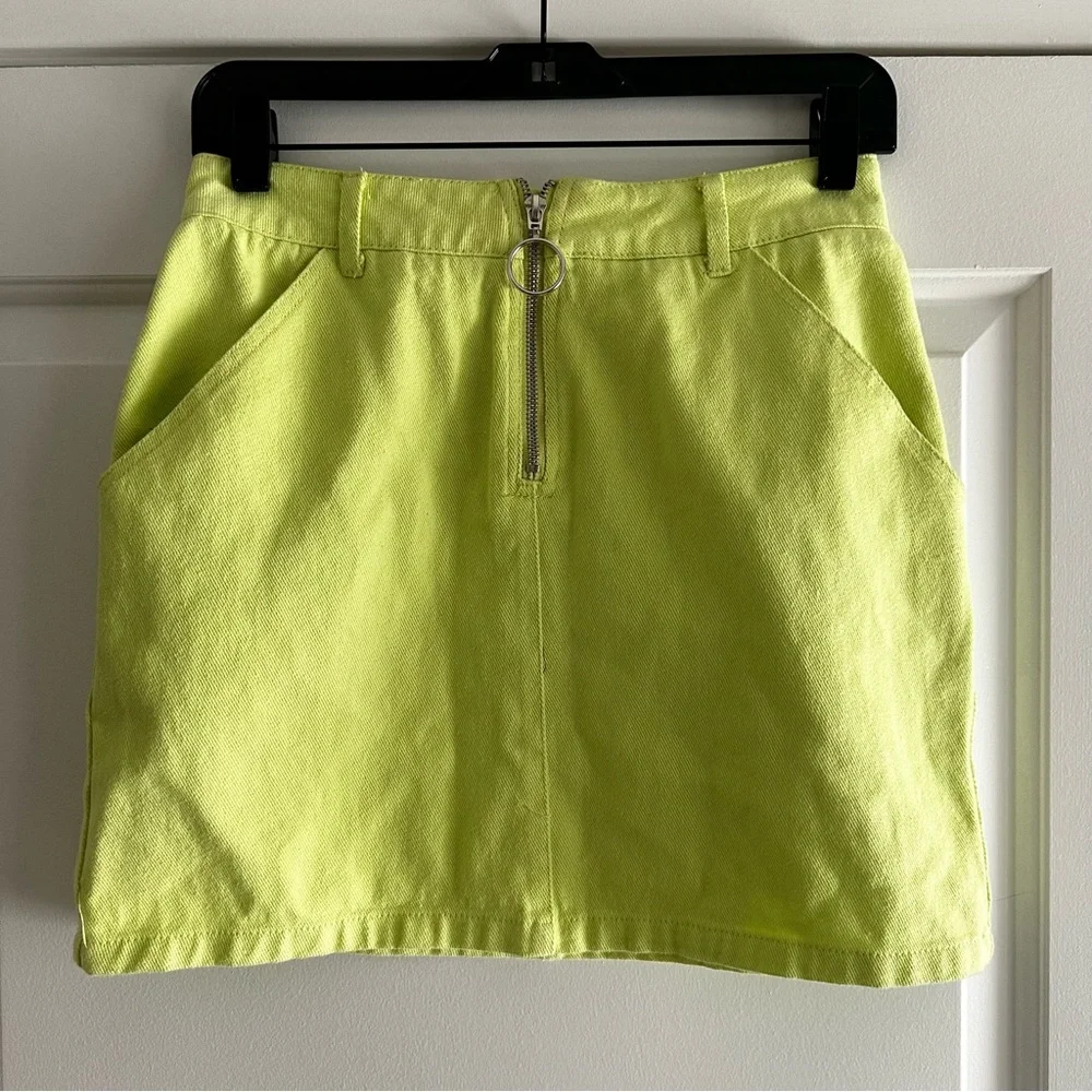Sans Souci Neon Lime Green Mini Skirt with Zipper NWT